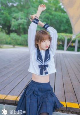 谁和她睡了_720电影完整版